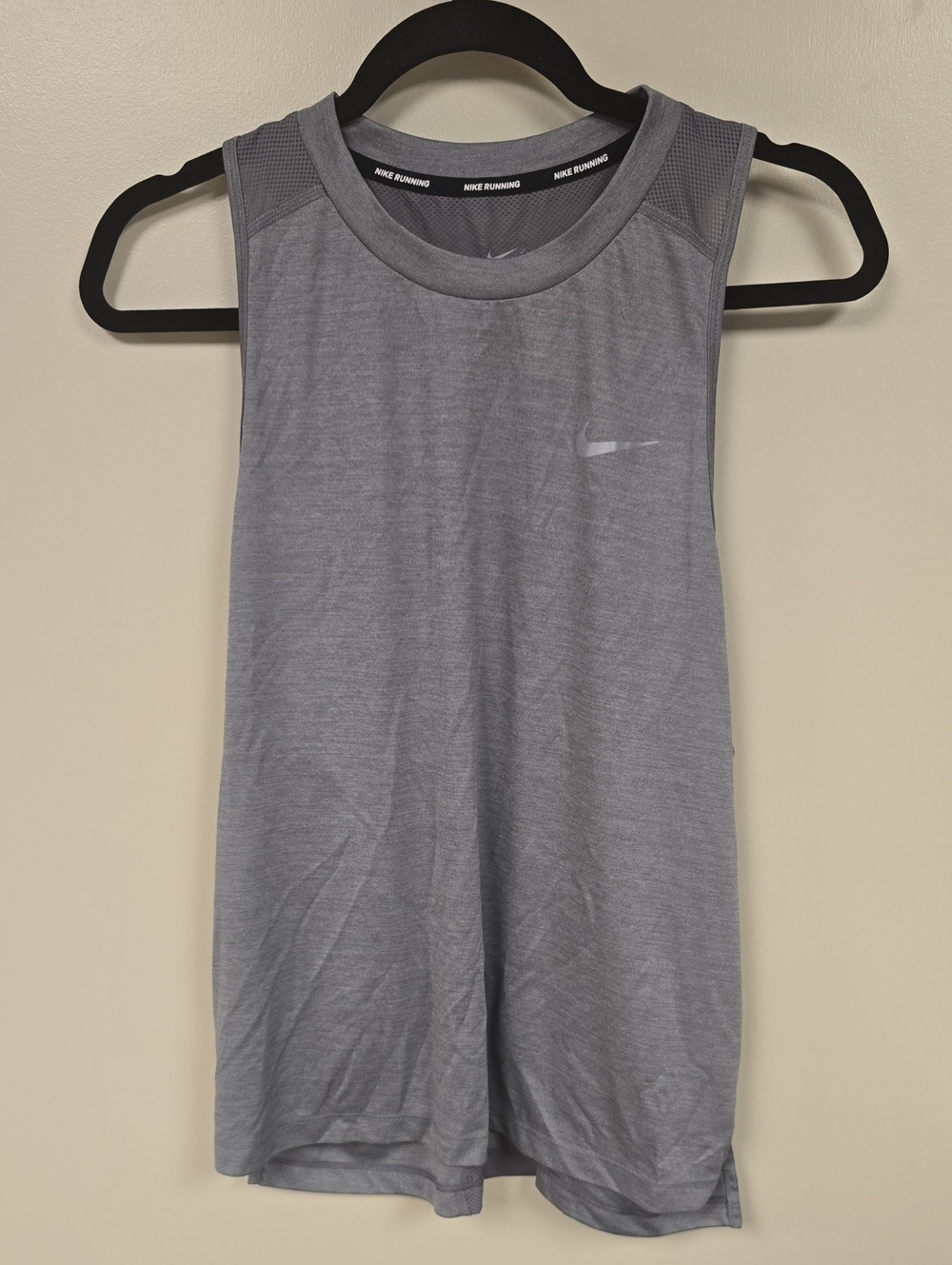 Nike Light Gray Women's Performance Tank - Sleeveless Running Top